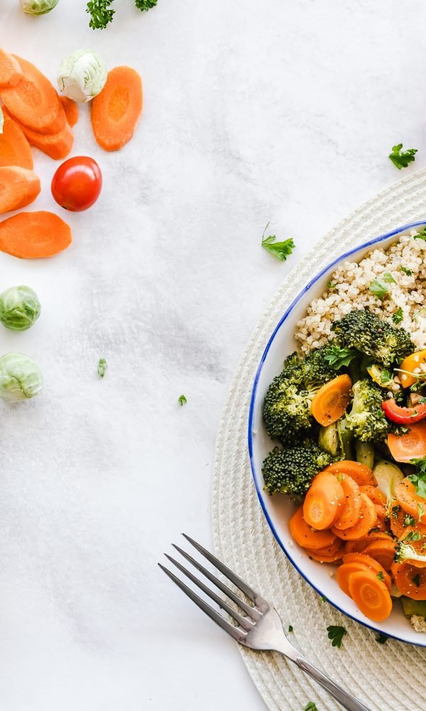 Flat lay photography of vegetable salad on plate 1640777 600x1000